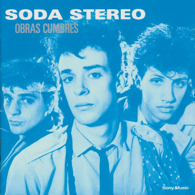 Los tres integrantes de la banda soda stereo en color azúl.